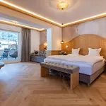 St. Georg מלון 4*